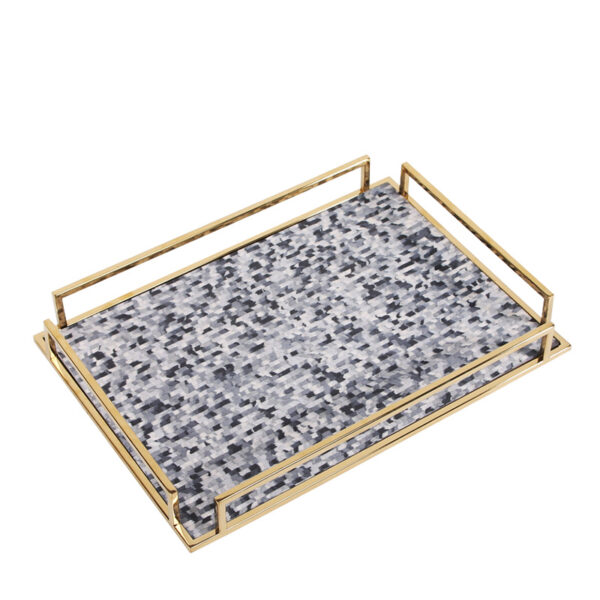 Plateau en or à motifs