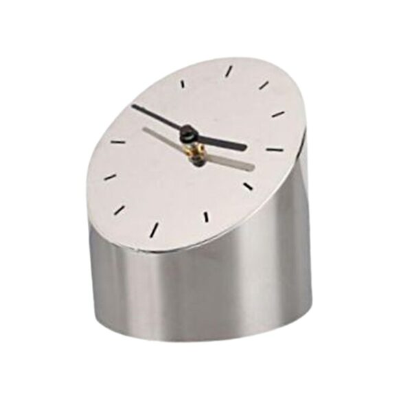 Schlichte Uhr aus Edelstahl