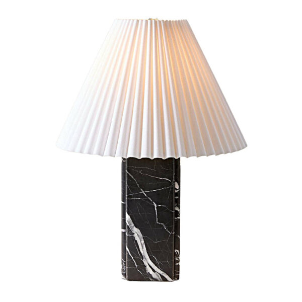 Candeeiro de mesa simples em mármore branco