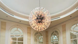 Como o melhor design de iluminação pode aumentar a satisfação dos hóspedes nos hotéis