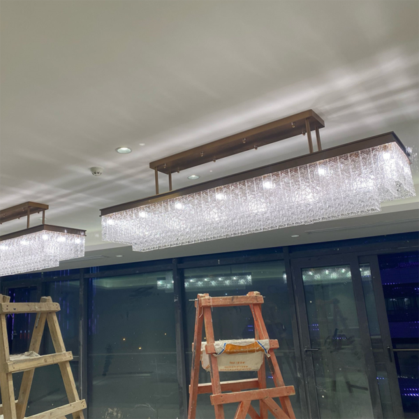 Clear Glass Sheet Ceiling Lamp - Image 2