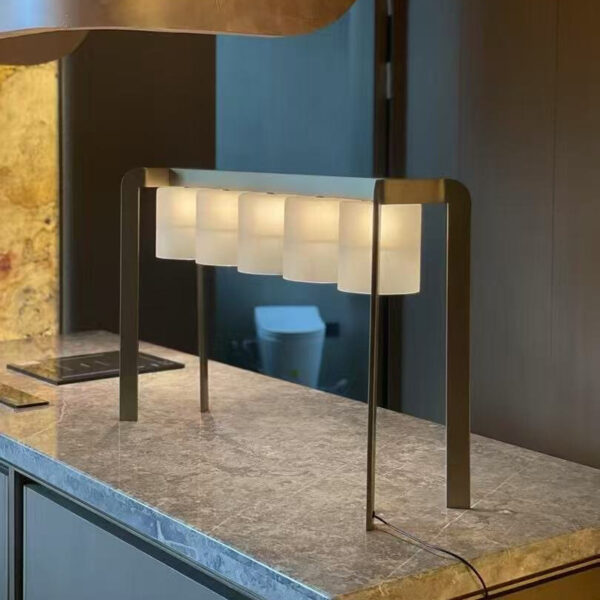 Lámpara de mesa de vidrio de cinco cabezas