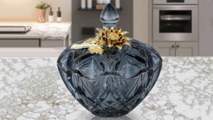 Tissue Boxes, Fruit Bowls, and Trays as Décor Statements