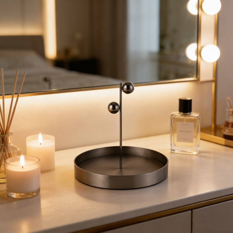 Minimalist Black Metal & Stainless Steel Jewelry Tray